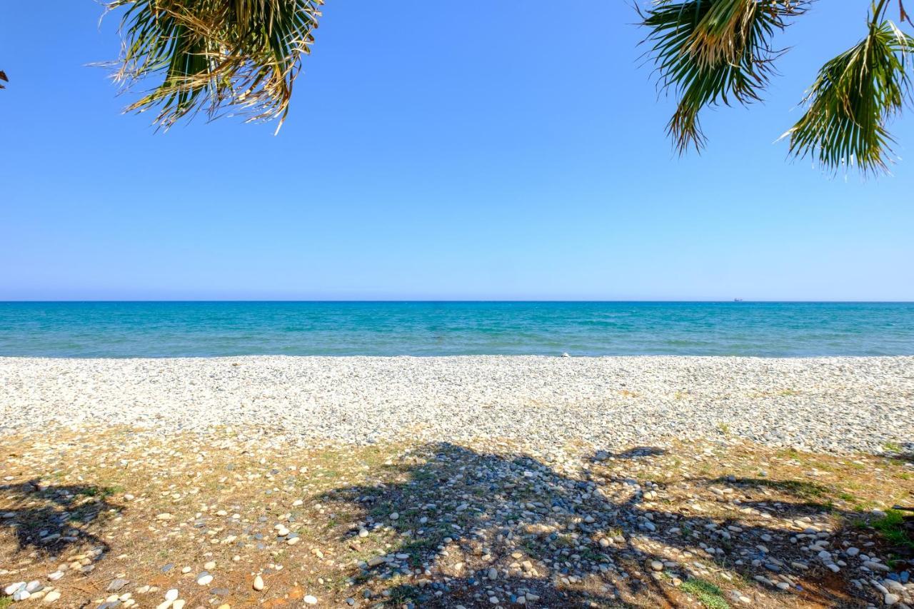 Oceanview Apartment Larnaca Buitenkant foto